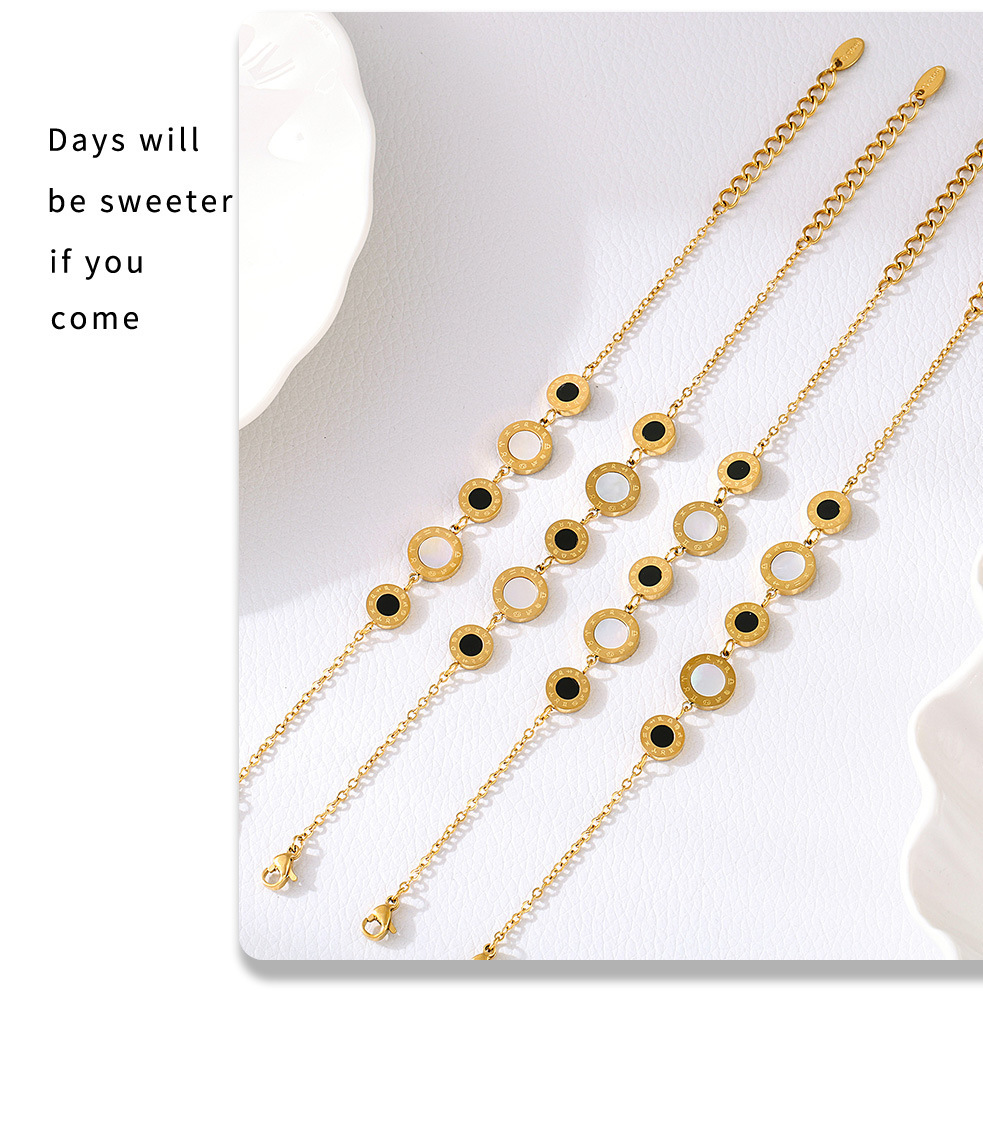 Stilvolles, einseitiges Muschelarmband mit römischen Ziffern in Schwarz und Weiß – schlichtes Nischendesign aus Edelstahl._voghion.com