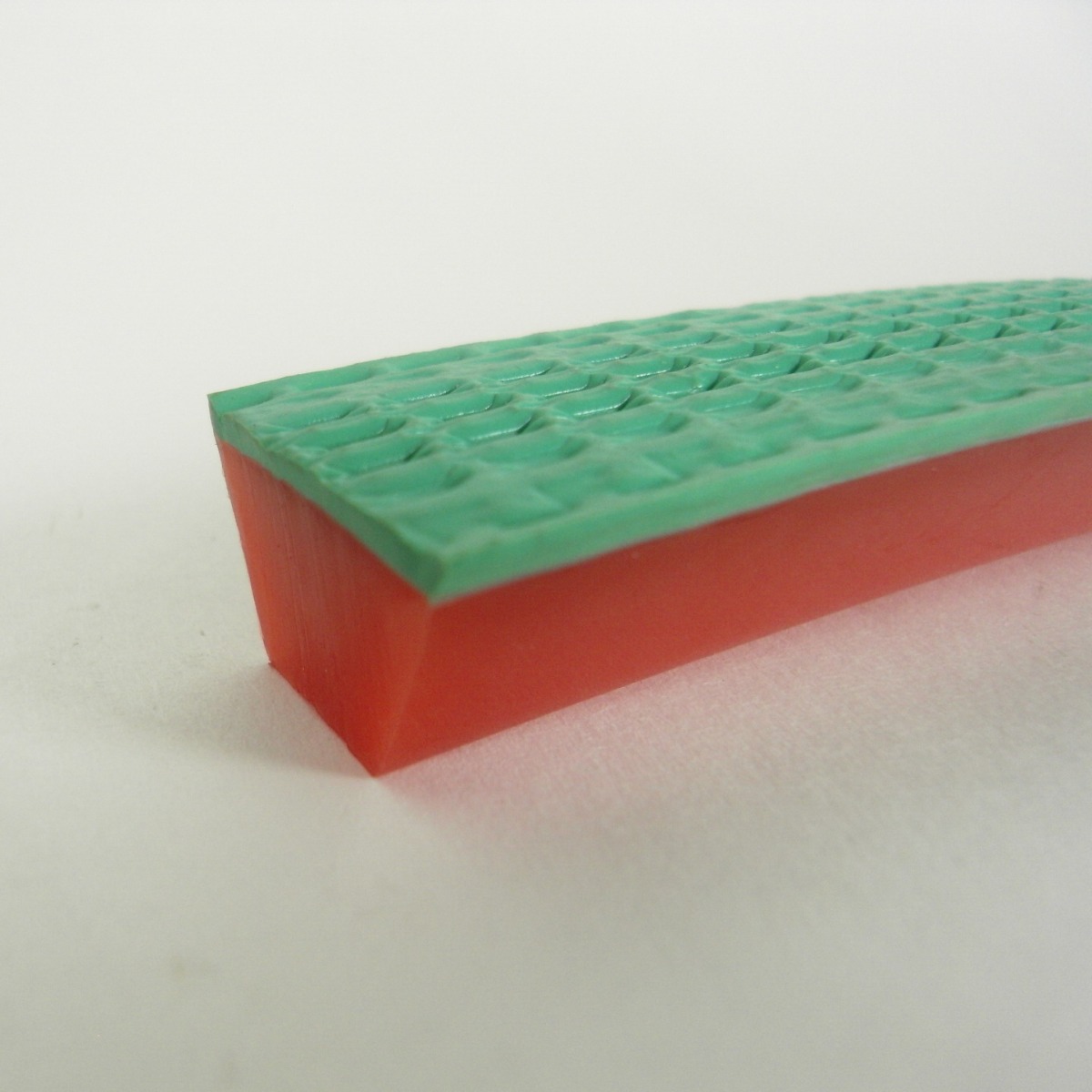 长期供应 pu聚氨酯防滑花纹带 耐油耐磨花纹皮带