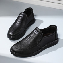 头层牛皮男休闲皮鞋透气防滑百搭