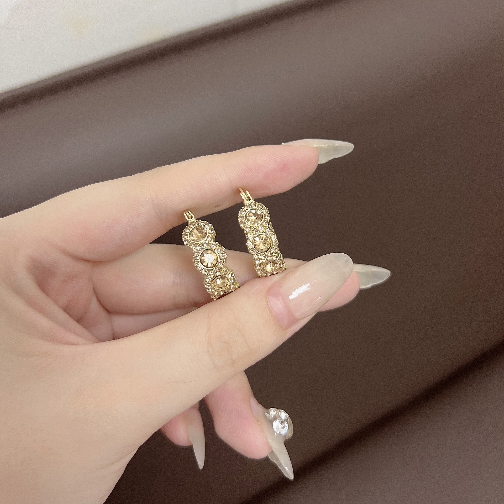 E3233 golden diamond