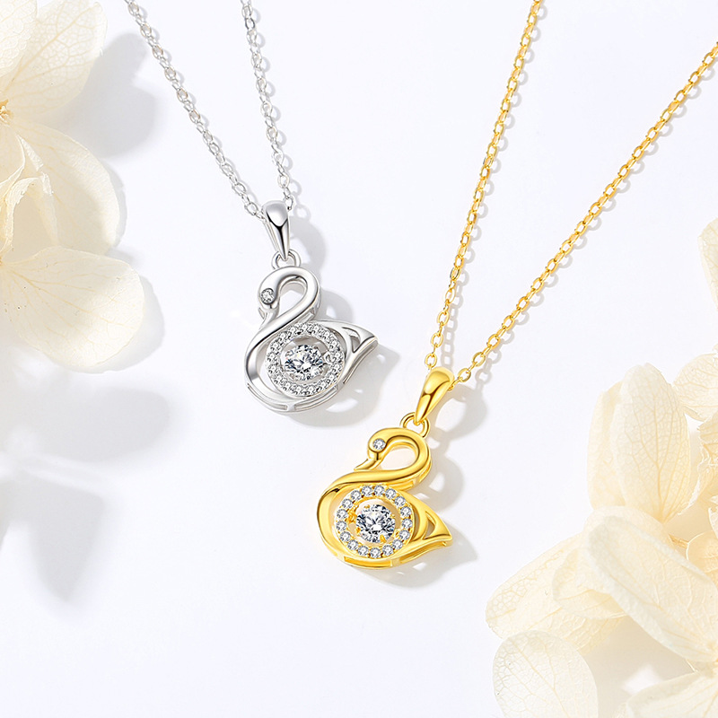 Amor cisne S925 collar de plata femenina corazón latiendo estilo japonés y coreano inteligente nuevo cisne cadena clavícula al por mayor