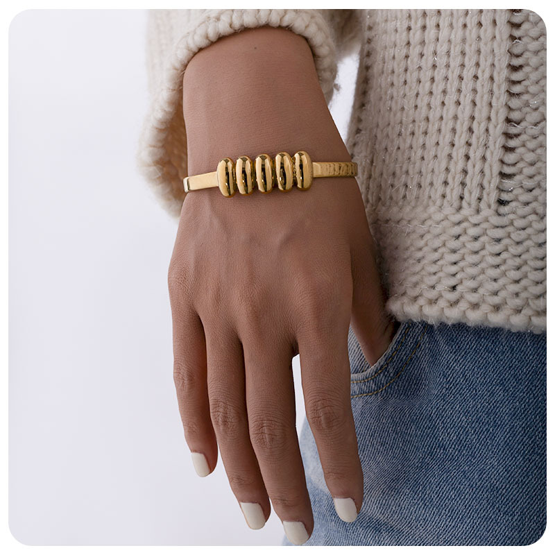 Tina transfronteriza Europa y los Estados Unidos inins estilo pulsera de acero inoxidable mujer alta sensación de diseño de personalidad pulsera de oro de 18 quilates joyas