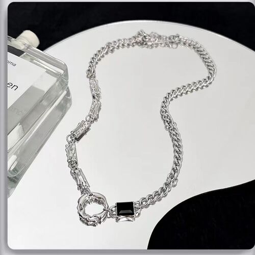 Necklace men's fashion trend Wang Jiaer's same style clavicle chain personality simple and handsome men's hip-hop unisex style jewelry