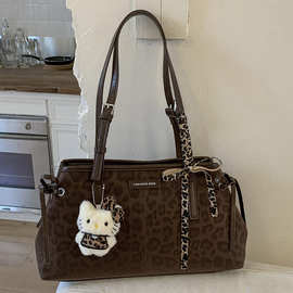 韩版简约复古腋下包包女式2025秋季新款休闲单肩包流行时尚通勤包