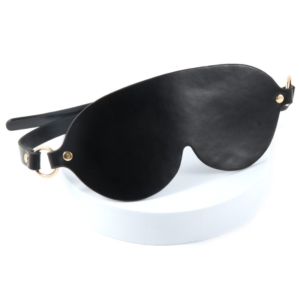 Venda negra para los ojos