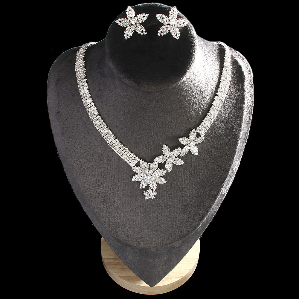 Europa y los Estados Unidos lujo ligero conjunto de pendientes de collar de diamante de alto nivel conjunto de collar de fiesta conjunto de joyería