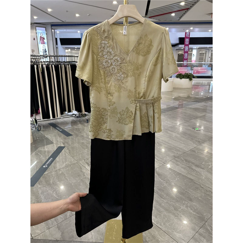 Рубашка с короткими рукавами и принтом для молодой мамы, повседневные брюки, летний костюм из двух предметов, новый стиль, благородный костюм среднего возраста.