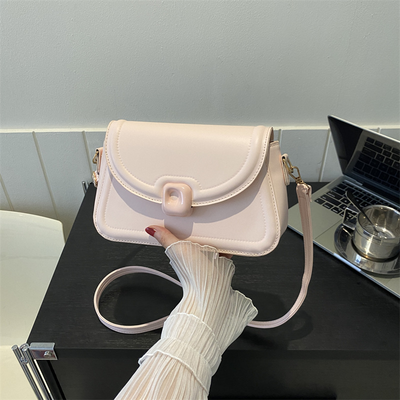 Casual fashion stylish bag women 2024 new simple net celebrity one shoulder solid color small square bag popular crossbody small bag_voghion.com