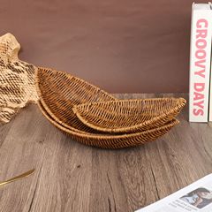 木の葉型の果物の皿はかごのアイデアを編みます。