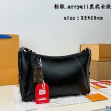 驴家老花横版系列黑武士上班通勤必备可调节肩带大容量气质包包