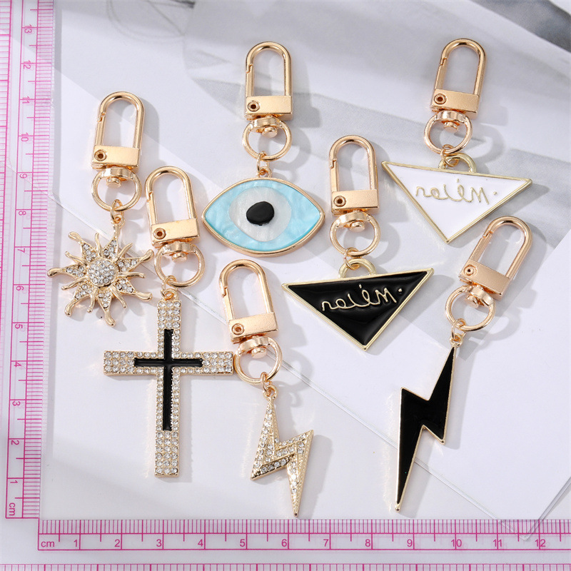 8g Weight Rhinestones Inlay Material Drill Alloy Sunflower Lightning Cross Blue Eyes Keychain