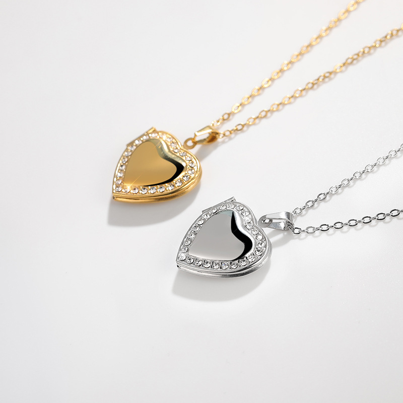 1 Piece Quantity Wholesale Jewelry Sweet Heart Shape Titanium Steel Rhinestones 18K Gold Plated Inlay Locket Necklace