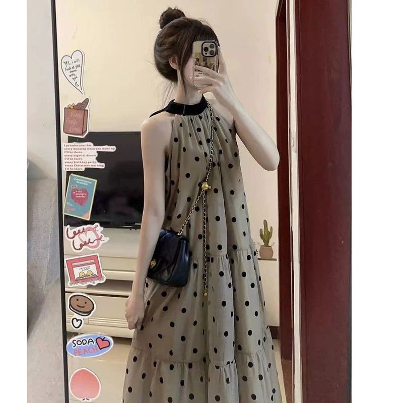 French-Style Halter Neck Polka Dot Dress for Women, New Summer Model for Beach Vacations, Petite Sleeveless Elegant Long Dress French-Style Halter Neck Polka Dot Dress for Women, New Summer Model for Beach Vacations, Petite Sleeveless Elegant Long Dress