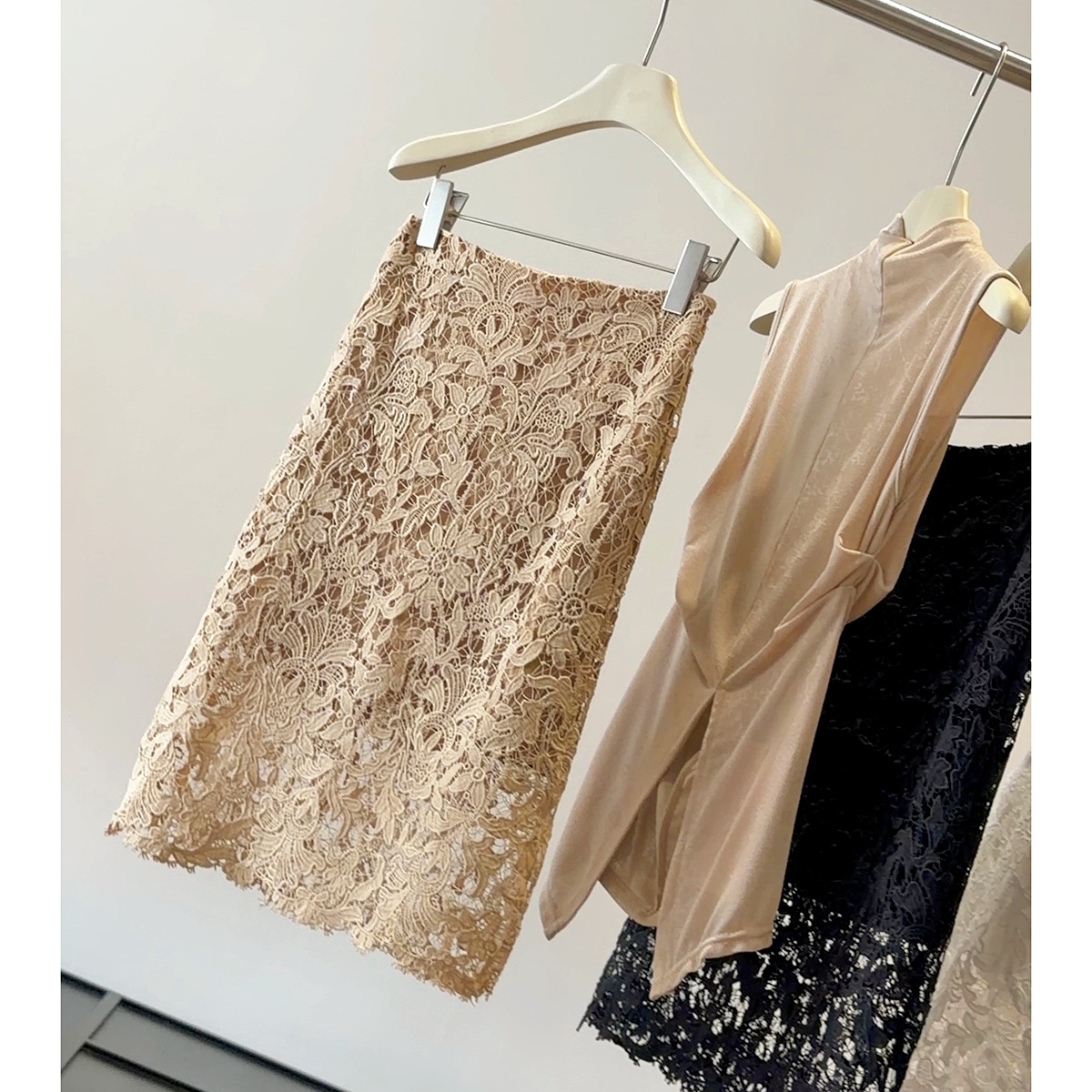 Women's French Lace Midi Skirt, High Waisted A-Line Bodycon Skirt With Elegant Hollow-out Design, Classy Office & Date Skirt_ecoleips.com