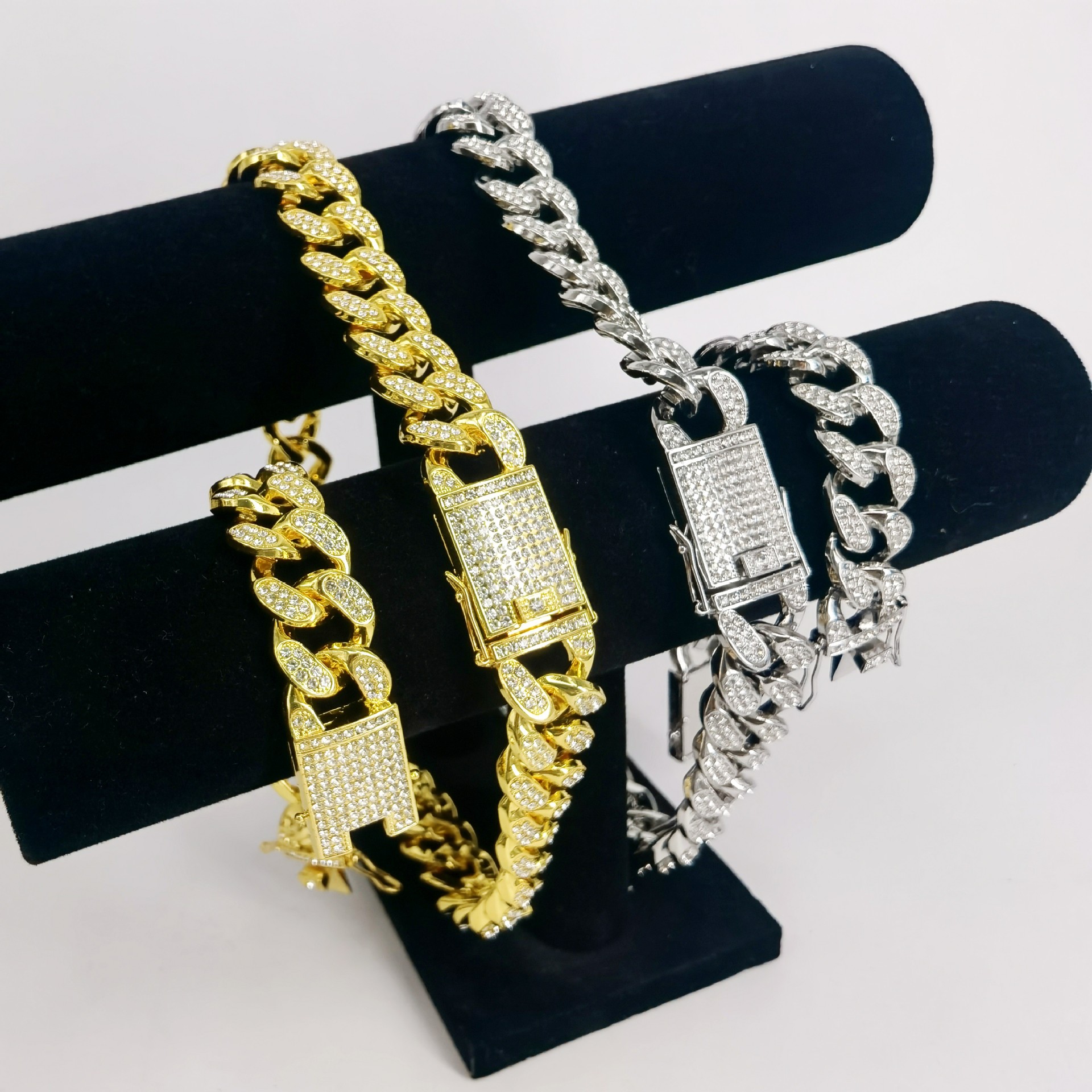 New Alloy Cuban 20mm Thick Full Diamond Bracelet Necklace Circular Chain Design Hip Hop Style_voghion.com