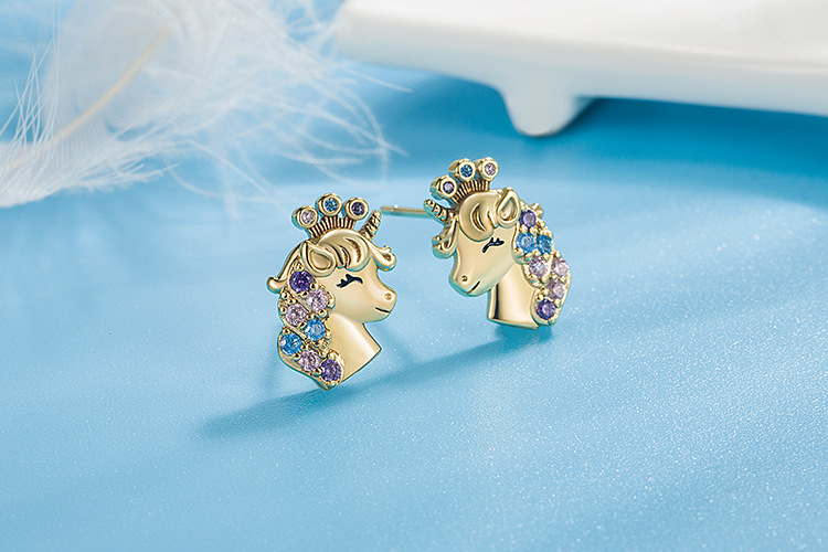 Fashion Cartoon Character Unicorn Copper Plating Inlay Rhinestones Ear Studs 1 Pair