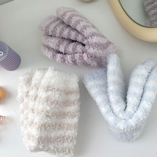 Coral velvet socks women's mid-calf socks autumn and winter thickened sleep socks cute warm home confinement plush floor socks