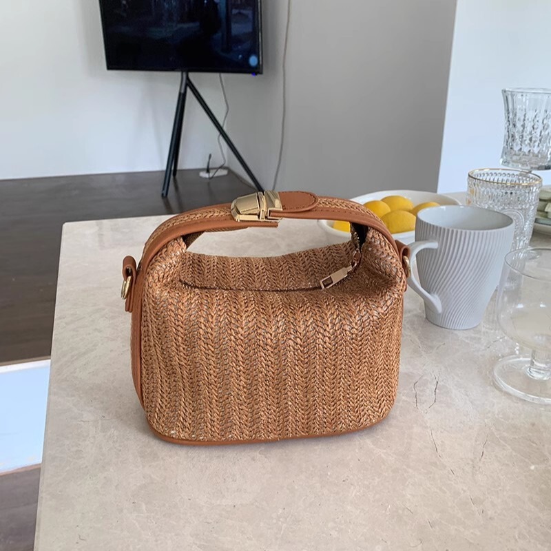 2026 New Summer Straw Handbag Ins Versatile Shoulder Crossbody Bag Fashionable Handbag Woven Bag for Women