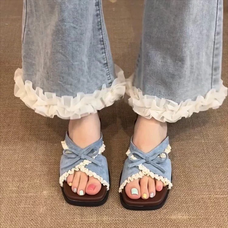 Dulce encaje arco de cabeza cuadrada zapatillas de fondo plano para mujeres 06 verano nuevo estilo de playa zapatillas de dedos image 3