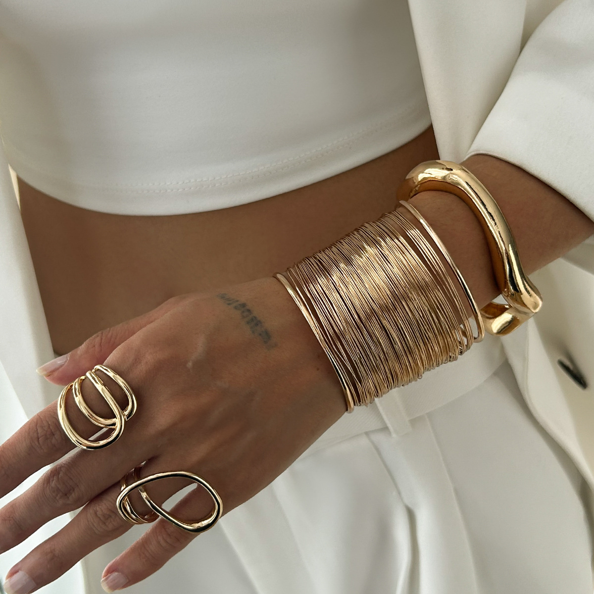41g Weight Bangle Classification Alloy Chain Material Party, Street Occasion Alloy Material Geometric Pattern Women's Gender Plating Design Retro, Exaggerated Style Retro Exaggerated Geometric Alloy Bangles Wholesale 1