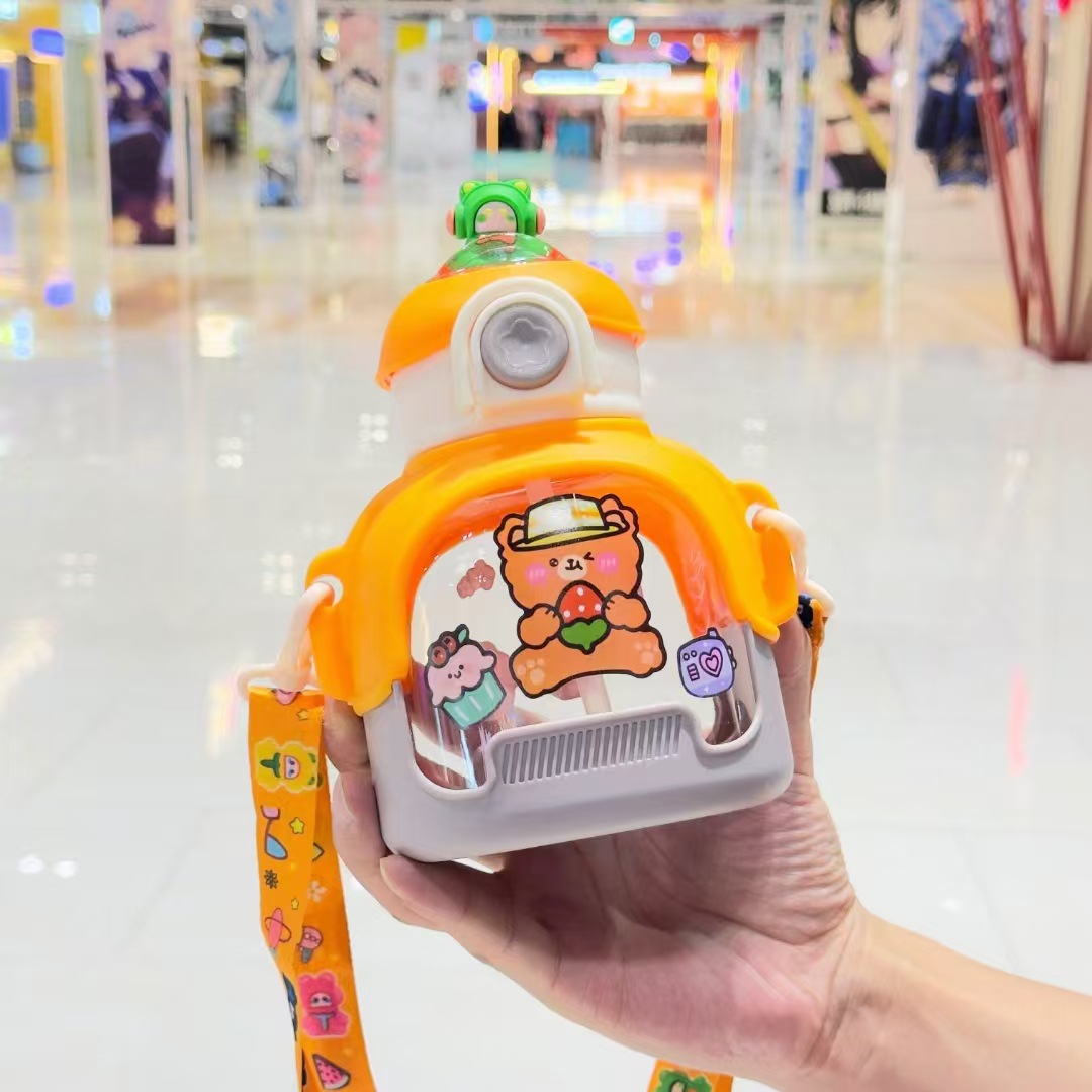 Taza de plástico Yue Shimei 860ML taza de agua de gran capacidad taza de doble bebida con mango taza de paja de dibujos animados taza de agua creativa