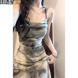 水墨画吊带连衣裙子女夏季2025新款新中式露背气质显瘦设计感长裙