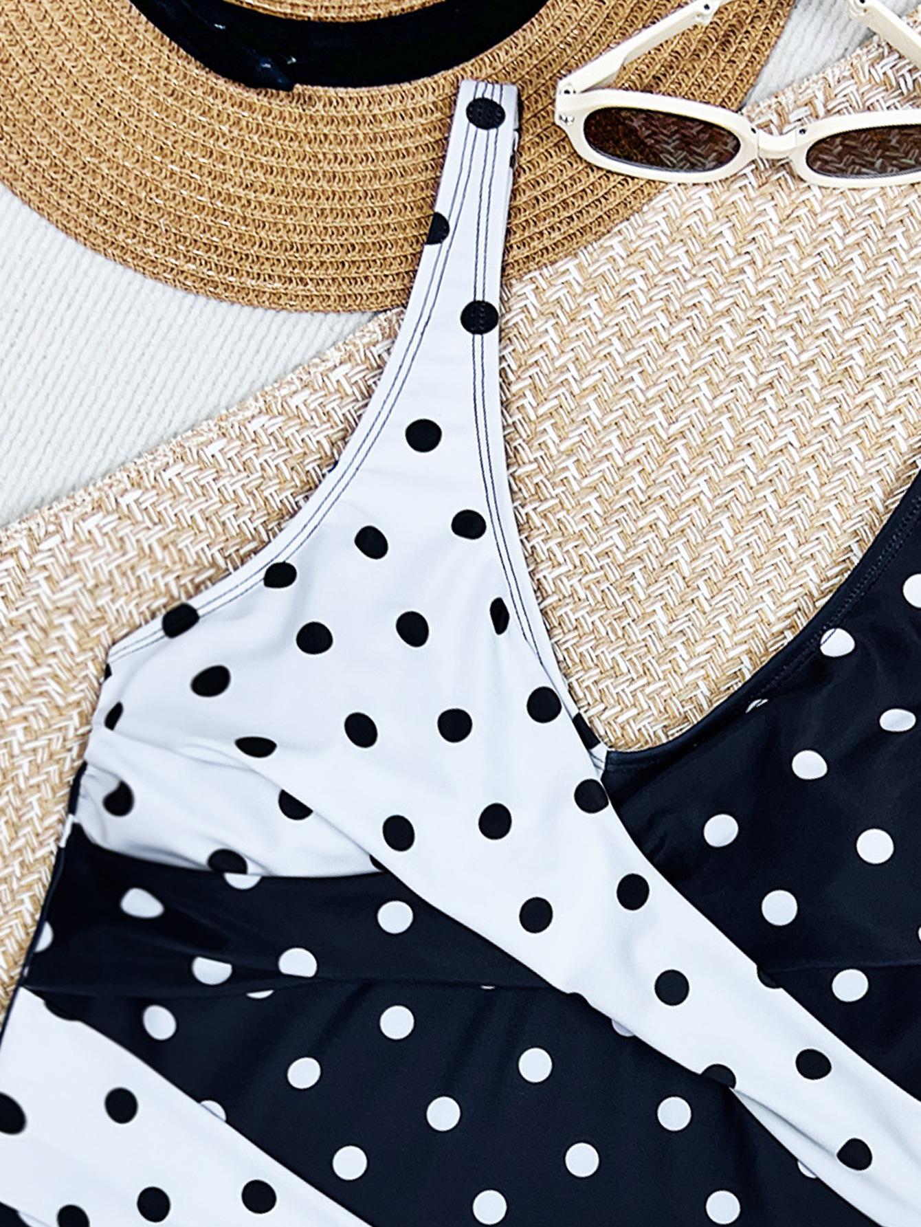 New Women's Black White Print Body Push Up One Piece Swimsuit Style Bikini_ecoleips.com