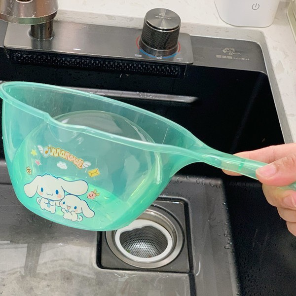家庭用キッチンプラスチックスクープ透明ロングハンドル深水スクープ水の戦い流水スクープ漫画シャンプースプーン|undefined