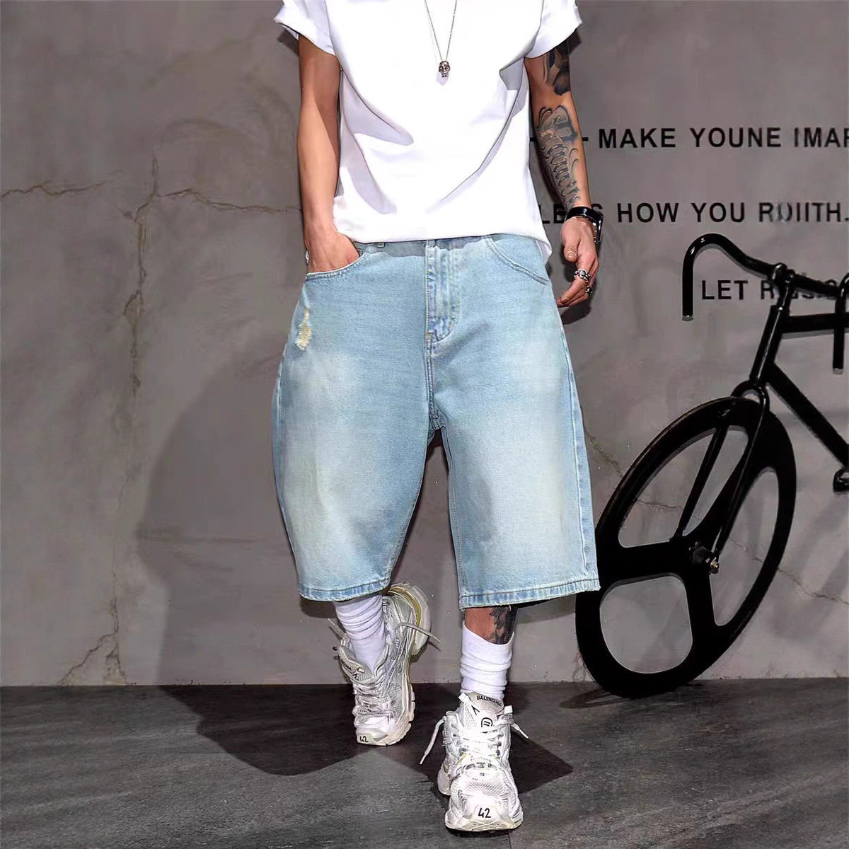 Starry Sky Pattern Denim Shorts Men's 2025 New American Retro Mid-Pants Summer Thin Loose Straight Five-Point Pants