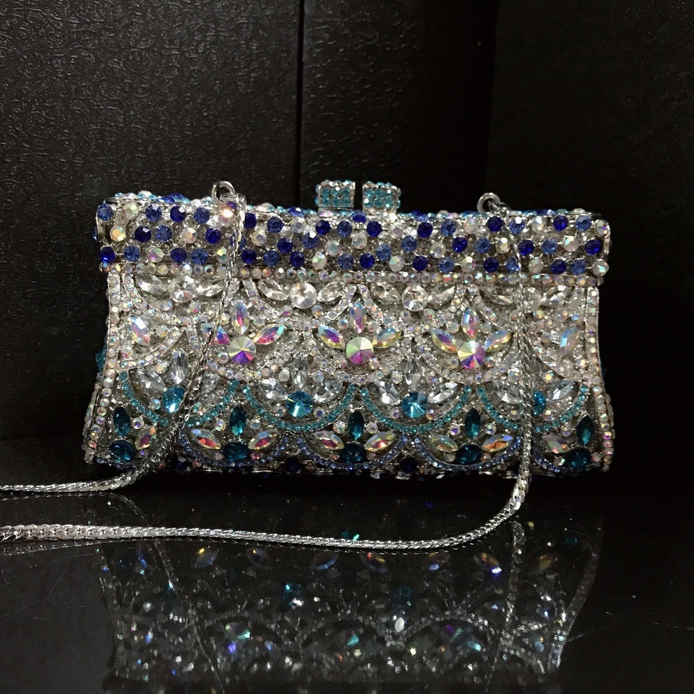 Seleccione estrictamente BL134 bolsos huecos de metal con diamantes bolsas de banquete de porcelana azul azul azul plata bolsas de diamantes