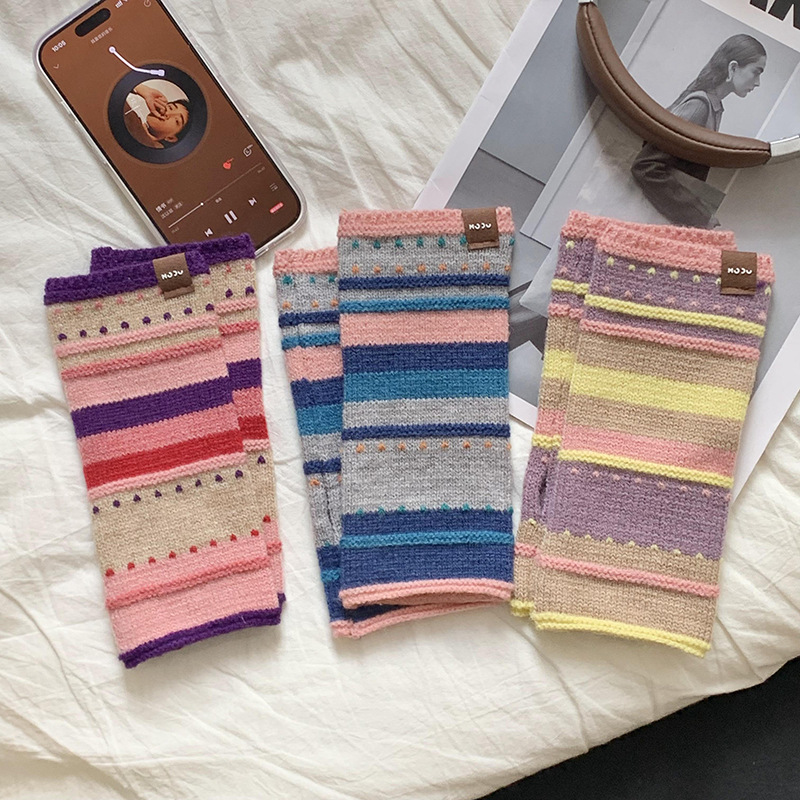 Guantes de ciclismo de otoño y invierno 2025 nuevos guantes de medio dedo a rayas de color calientes de lana de punto manga de muñeca al por mayor