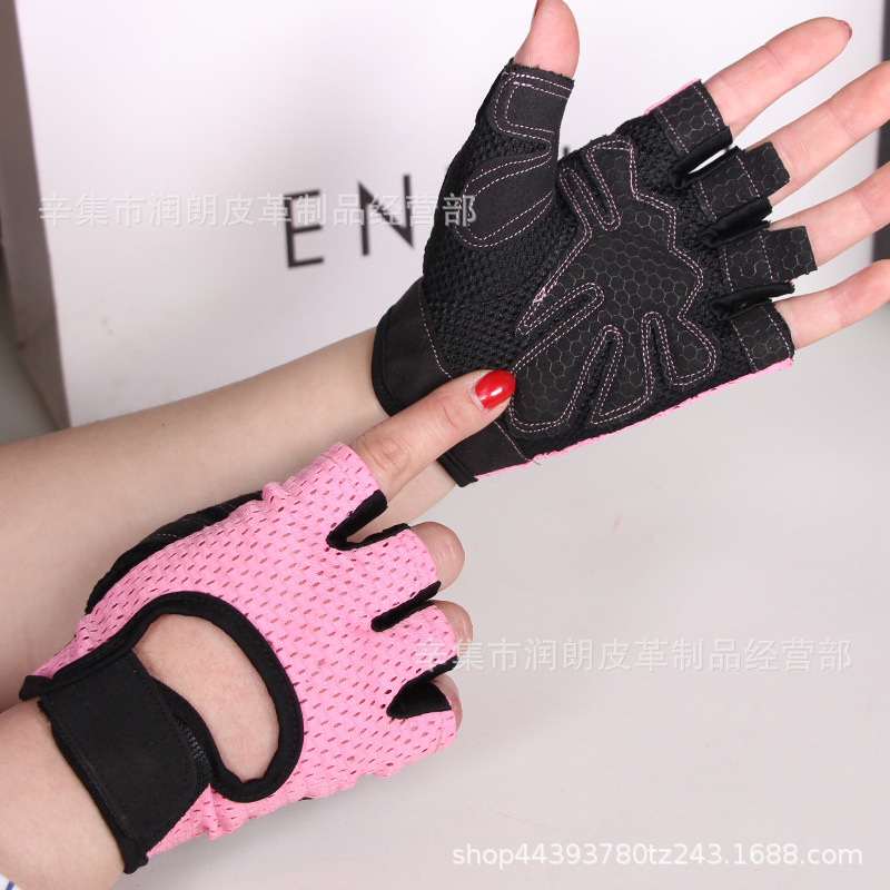 Wholesale Four Seasons Thin Men's Half Finger Gloves Mesh Breathable Cycling Gloves Barbell Women's Outdoor Sports Fitness Gloves