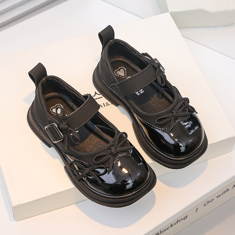 Zapatos de cuero de niñas para niños princesa marizhen zapatos solos de primavera y otoño 2026 nuevos zapatos de estudiantes de suela blanda zapatos de rendimiento para niños grandes