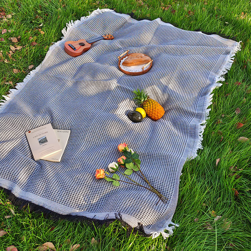 Cojín de picnic al aire libre camping blancas mantas de playa tiendas de campaña alfombra de piso francesa fotografía de mar