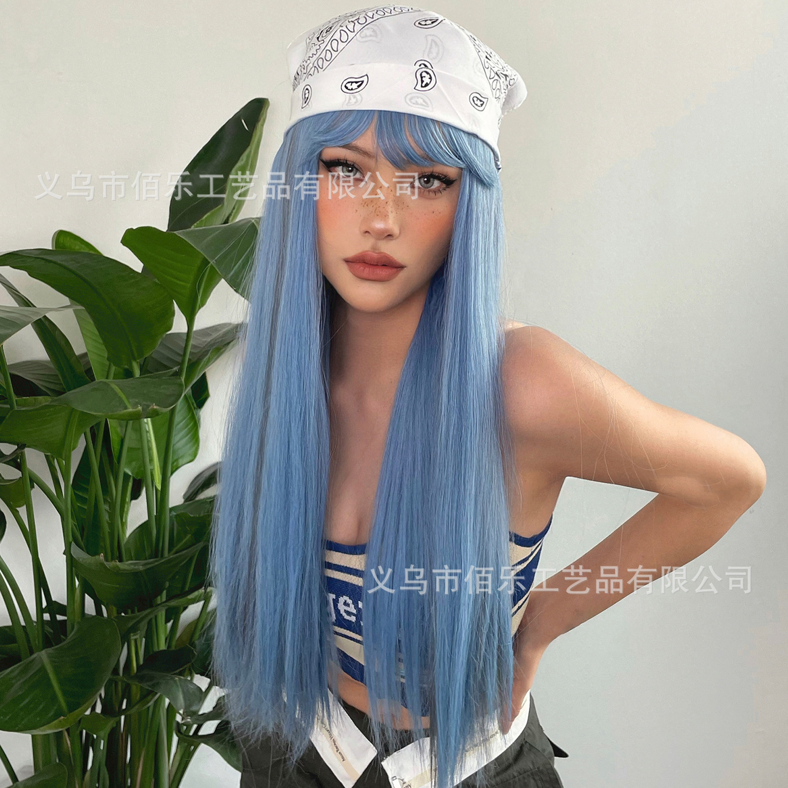 Transfronterizo Azul flequillo natural pelo largo y recto Peluca de fibra química femenina Comercio exterior europeo y americano nueva fábrica de seda de alta temperatura al por mayor