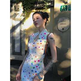 新中式改良彩色波点无袖立领修身连衣裙女巨好看百搭收腰包臀旗袍
