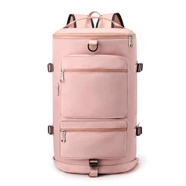 Capacious travel bag for men and women