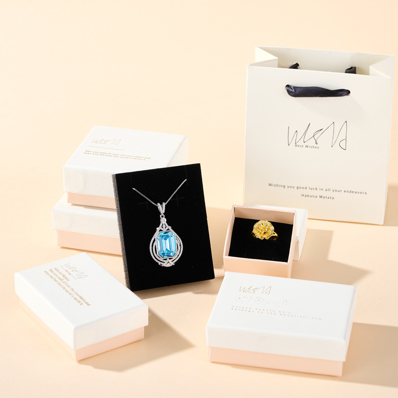 Elegante minimalistische Schmuckschatulle Armband- und Halsketten-Verpackungsbox Geschenkbox zum Valentinstag Ring- und Ohrringstecker-Schmuckschatulle