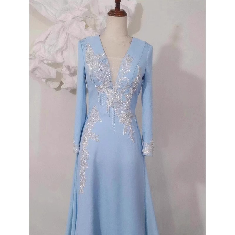 Banquet Host Dress, Slim Fit, Light Luxury, Niche Style, Long-Sleeved, Vocal Arts Exam, Solo Performance, Conductor, Annual Meeting Performance Attire