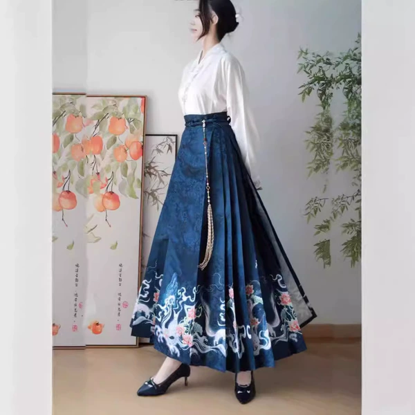 [Fox in the Moon and Lotus] White top + blue horse skirt
