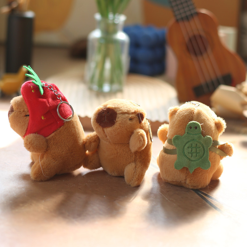 网红可爱萌卡皮巴拉水豚挂件毛绒玩具公仔包包挂饰钥匙扣娃娃玩偶