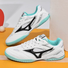 足球鞋;羽毛球鞋;登山鞋