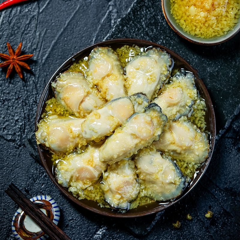 Internet celebrity spicy and numbing seafood garlic sauce oyster canned food 100 grams / can seafood ready-to-eat food one-stop service ready-to-eat dish 