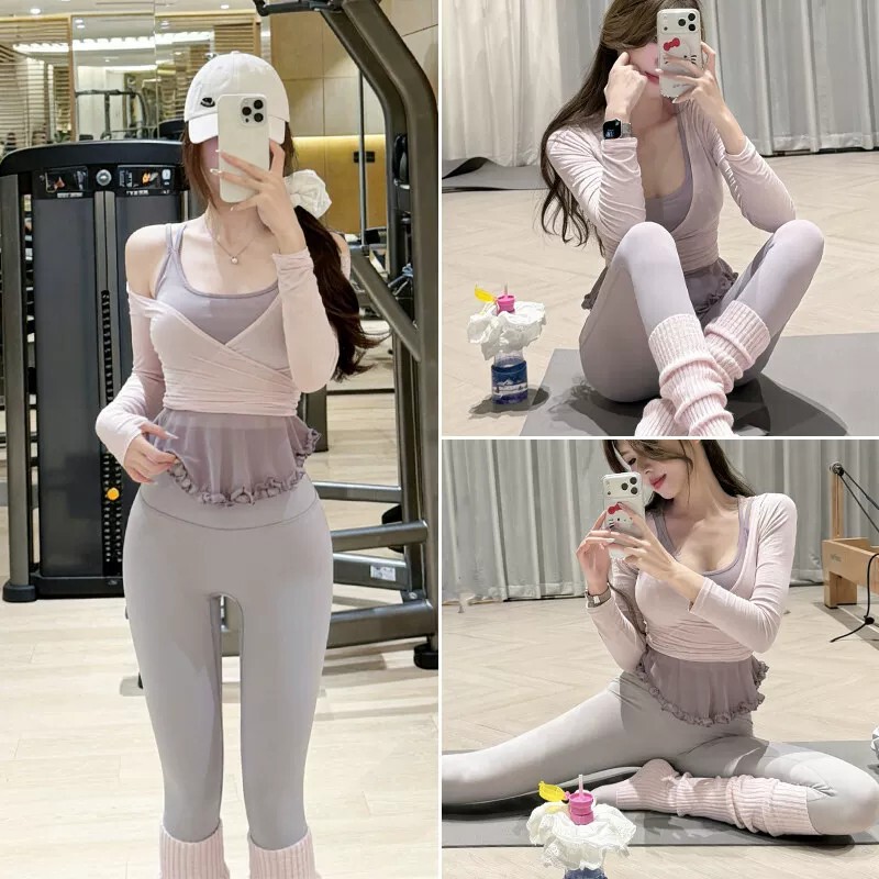 Pilates slimming and beautiful fitness set for women, pink sports top with built-in chest pads, tank top, high-waisted yoga pants, spring Pilates slimming and beautiful fitness set for women, pink sports top with built-in chest pads, tank top, high-waisted yoga pants, spring
