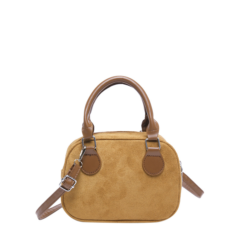 Bolsa de bolos de moda mate para mujeres 2025 primavera nueva moda retro bolso de hombro sensación de nicho bolso de mano