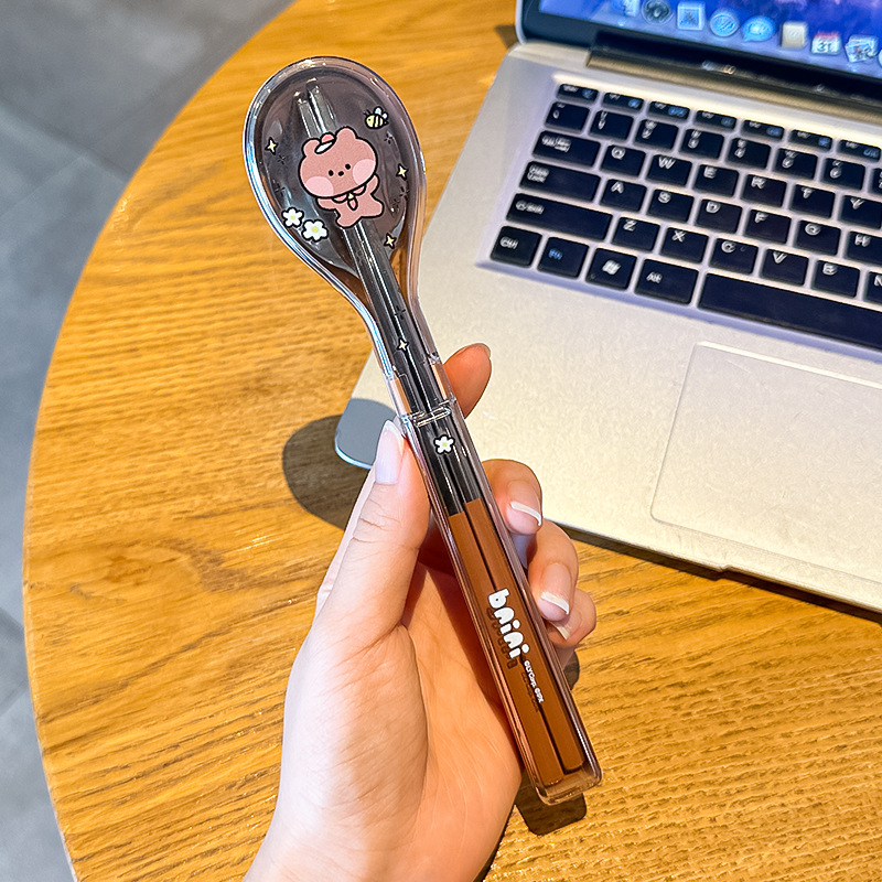스테인리스 젓가락과 스푼 브라운
