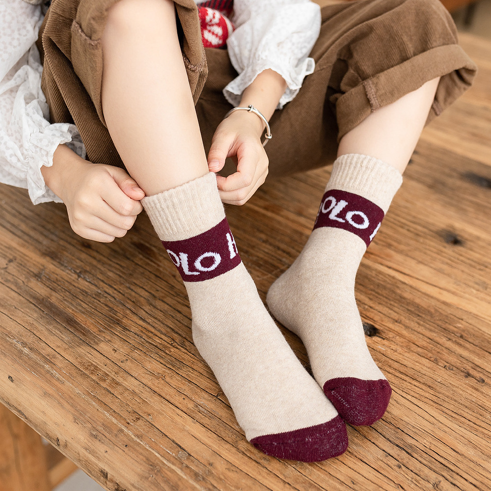 Calcetines de invierno forrados de lana para niños engrosados calcetines de Terry calientes calcetines de piso de dibujos animados lindos calcetines de toalla de media pantorrilla calcetines de bebé