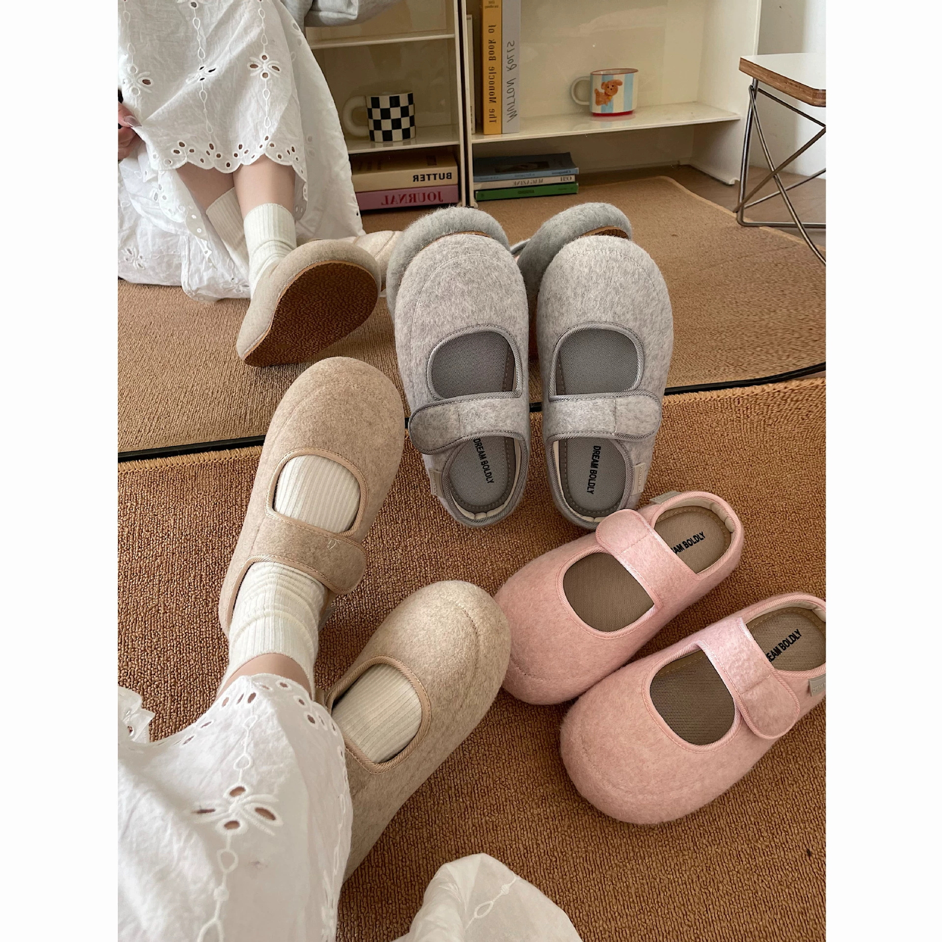 Little Xiangfeng французские легкие плоские туфли Mary Jen Single Женские 2024 новые весенние и осенние дикие ретро мягкие ботинки Birken