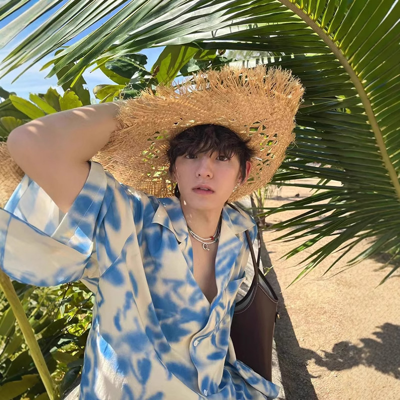 Blue Resort Style Beach Short-Sleeved Shirt for Boys to Wear at the Beach in Summer Thin Ice Silk Cuban Collar Shirt Half-Sleeved