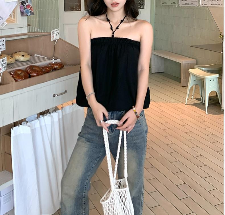 Áo croptop nữ đính cườm cổ yếm, thiết kế dáng nụ hoa ngắn, phong cách Hàn Quốc — màu đen chi tiết 3
